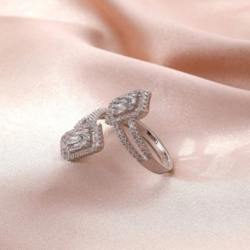 DENKAYS BRIDAL WEDDING RING EMERALD